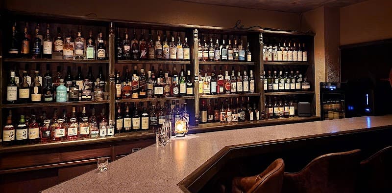 Bar 1018