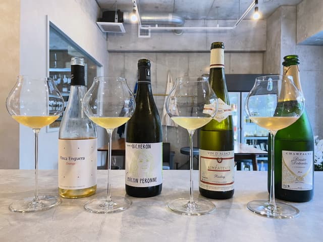 WINE SHOP ConerBar BLANCO asakusa ワインショップ コーナーバー ブランコ 浅草の店内・料理の写真 2枚目