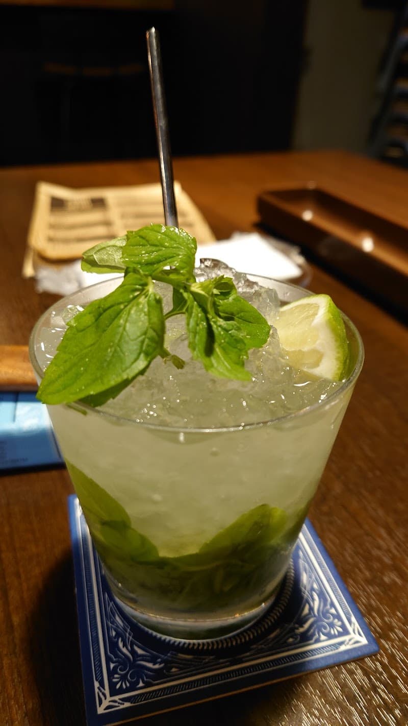 PUBRIC BAR Cozza Garneの店内・料理の写真 2枚目