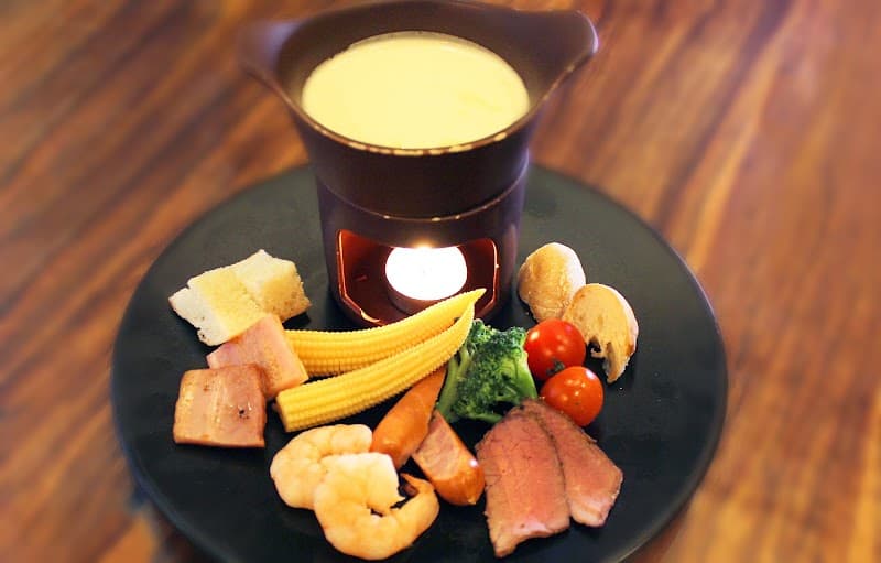 ビストロバル 羊の家 あべの店の店内・料理の写真 2枚目