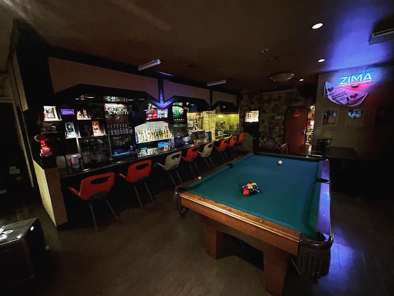 Bar&KaraokeBoxトランザムの店内・料理の写真 2枚目