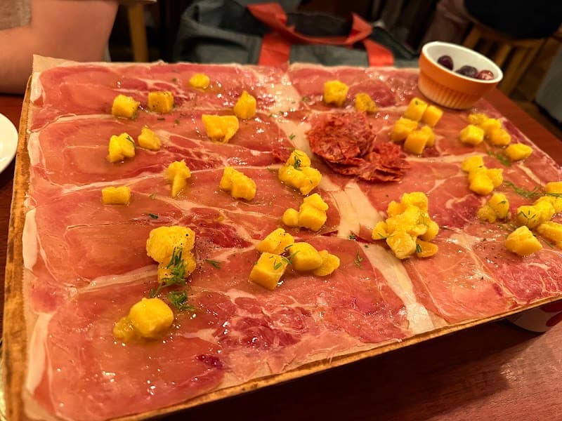 ワインの酒場。ディプント上野御徒町店の店内・料理の写真 3枚目