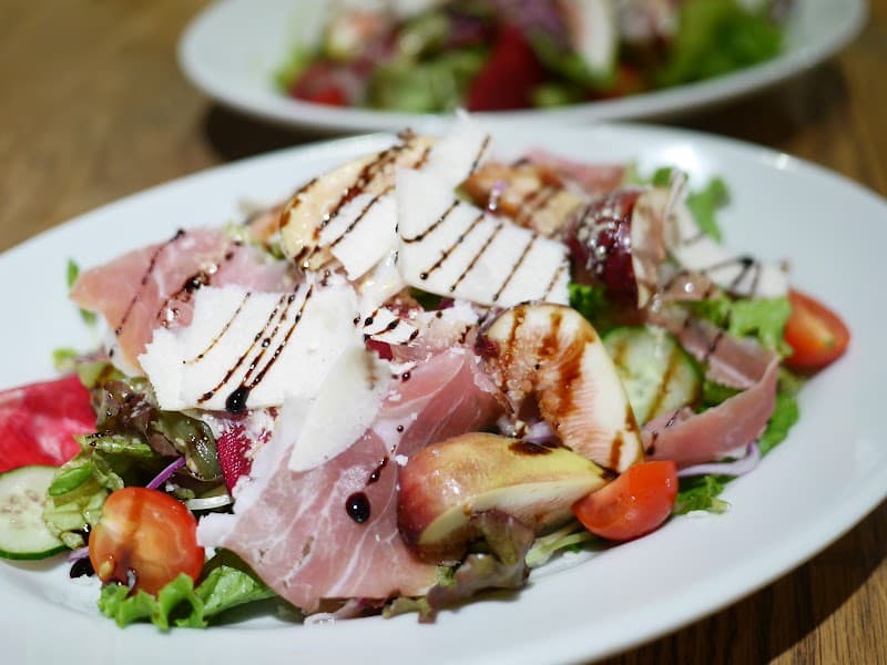 ITALIAN RESTAURANT LIFE NIIGATAの店内・料理の写真 2枚目