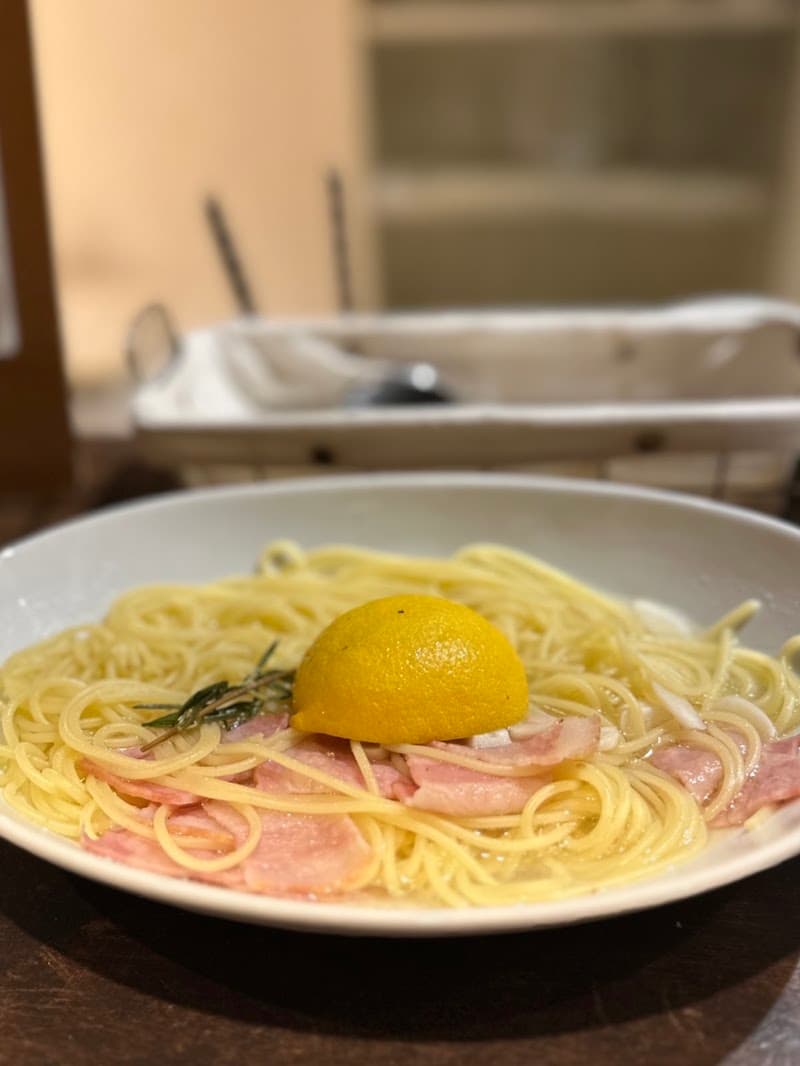フローワインアンドダイナーの店内・料理の写真 3枚目
