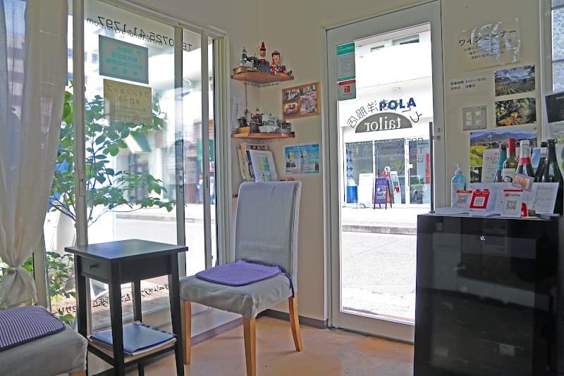 ワインショップ メローネの店内・料理の写真 2枚目