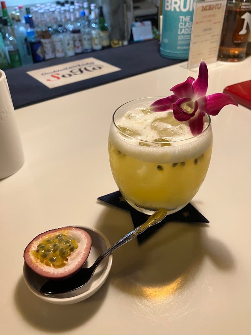 Cocktail&Whisky ＳＯＨＯの店内・料理の写真 3枚目