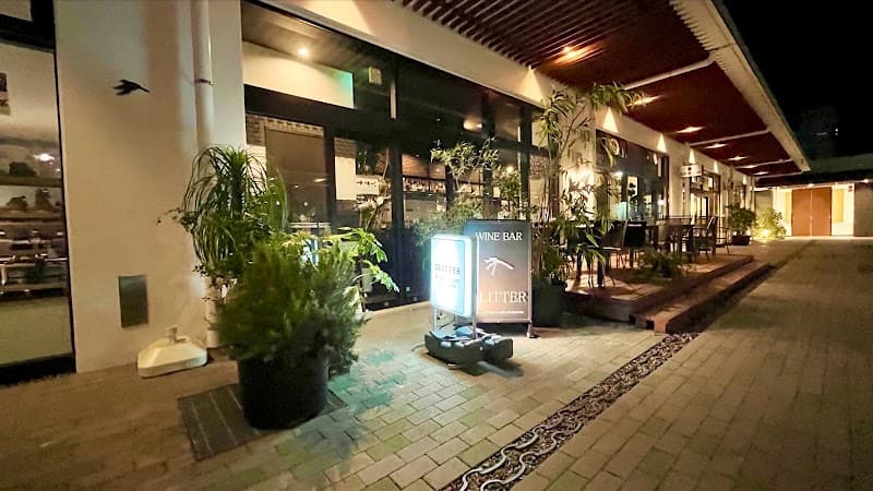 WINE BAR GLITTER(ワインバー グリッター)