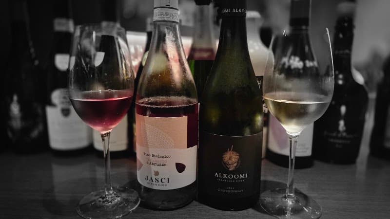 WINE SALON R（ワインサロン アール）東中野の店内・料理の写真 3枚目