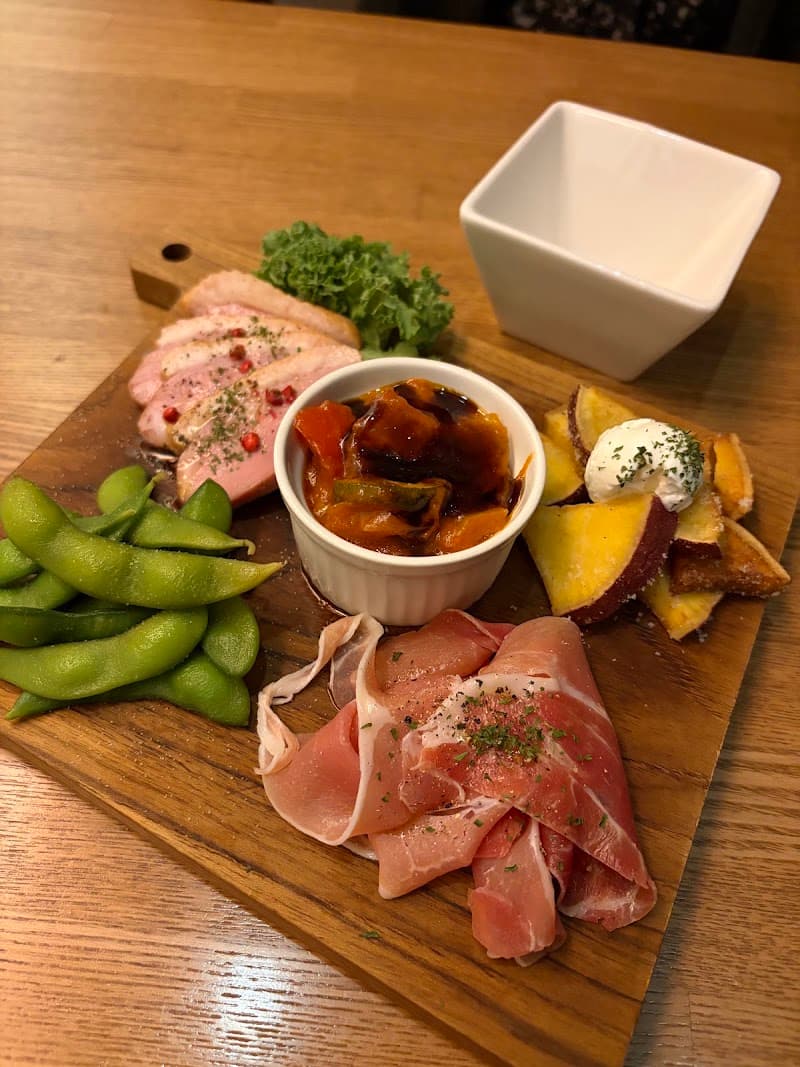 ワイン酒場ウラッチェ！の店内・料理の写真 3枚目