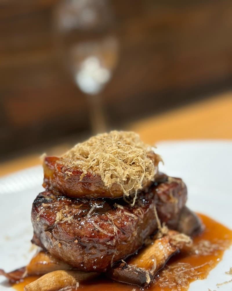 ロースト＆グリルレストラン レストロリンROAST&GRILL RESTRANT RESTRO RINの店内・料理の写真 3枚目