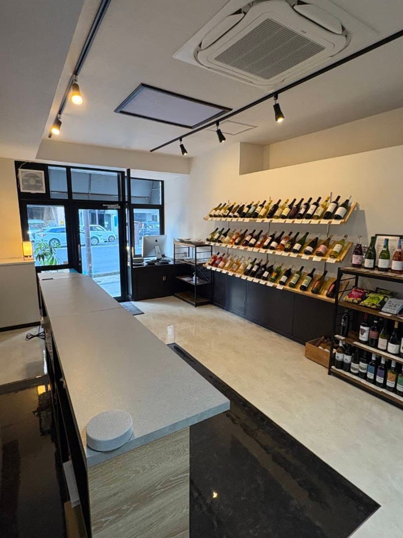 Japanese wine at Falの店内・料理の写真 2枚目