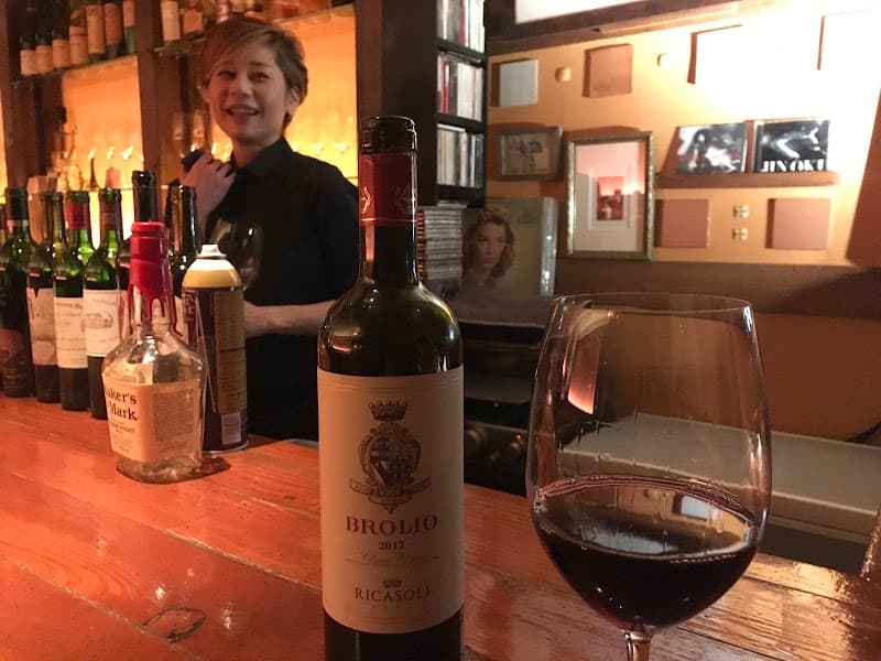 Wine and bar Mure