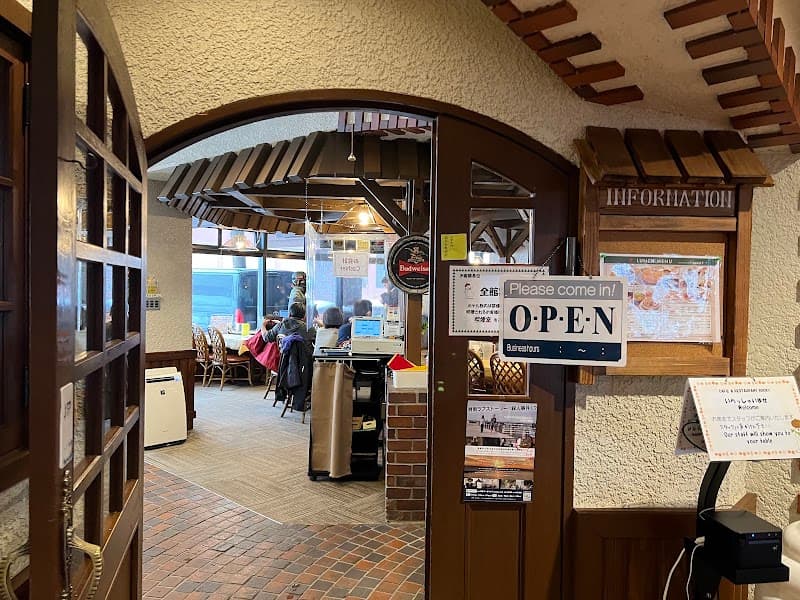 CAFE ＆ RESTAURANT ROCKY カフェ＆レストラン ロッキーの店内・料理の写真 1枚目