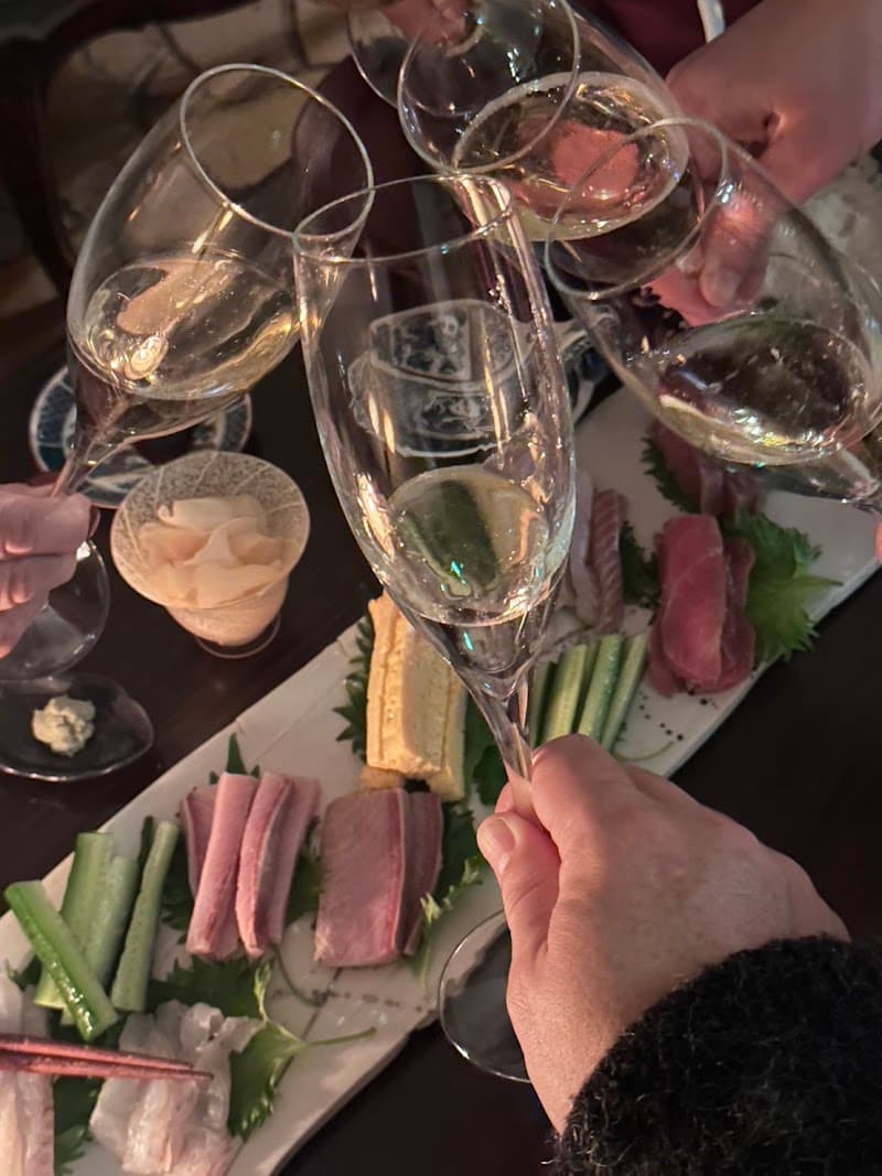 Champagne Bar & Lounge Hakubaの店内・料理の写真 2枚目