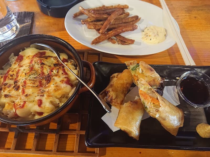 Ｄｉｎｉｎｇ＆Ｂａｒ ＲＡＩＯＮの店内・料理の写真 2枚目