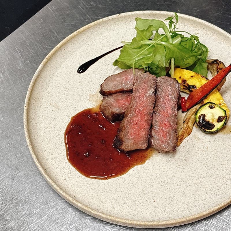 大衆ビストロKen 新潟 イタリアンとフレンチの酒場&食堂の店内・料理の写真 3枚目