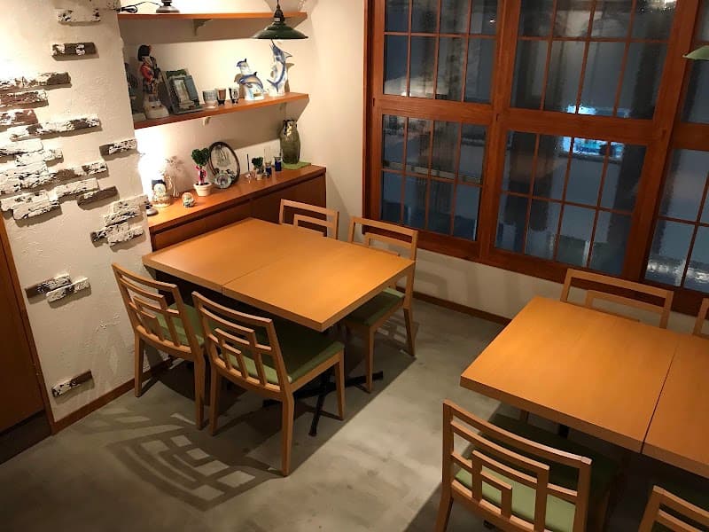 ワインバー シャルドネの店内・料理の写真 3枚目