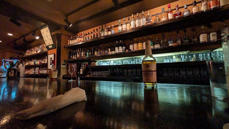 whisky house DUFFTOWN