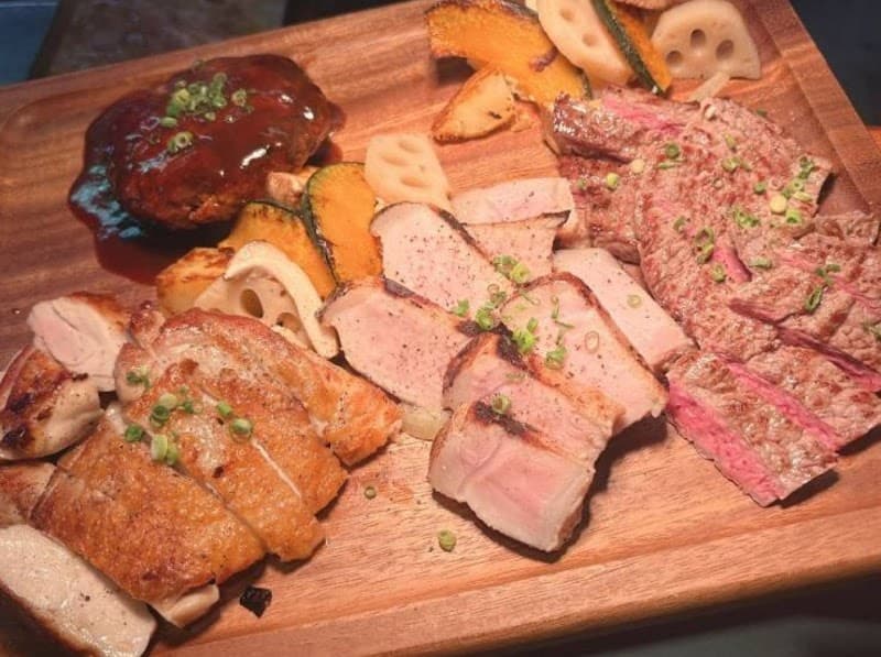 肉×2食堂USAGIの店内・料理の写真 2枚目