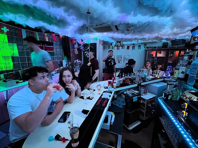 BAR 420（BAR four twenty）の店内・料理の写真 3枚目