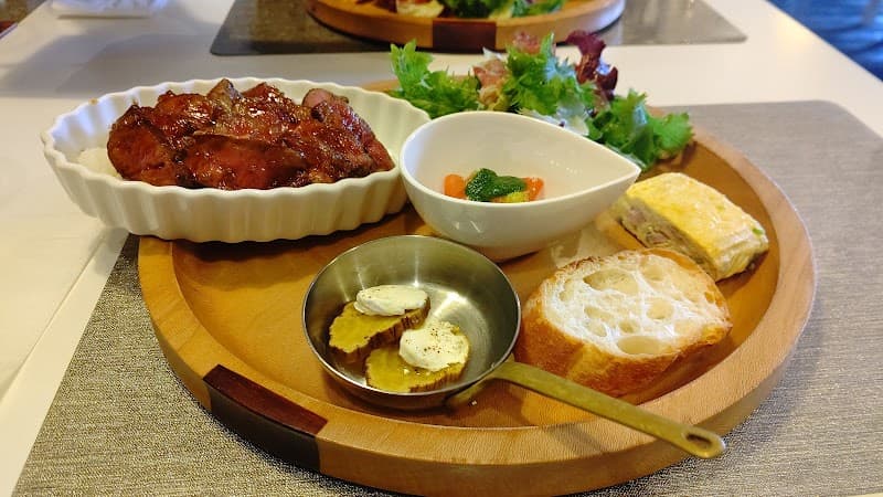 喫茶&ビストロ あんぷ〜の店内・料理の写真 2枚目