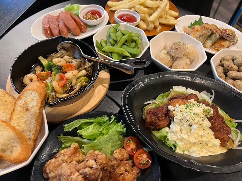 Bar エンドレス【Endless】の店内・料理の写真 2枚目