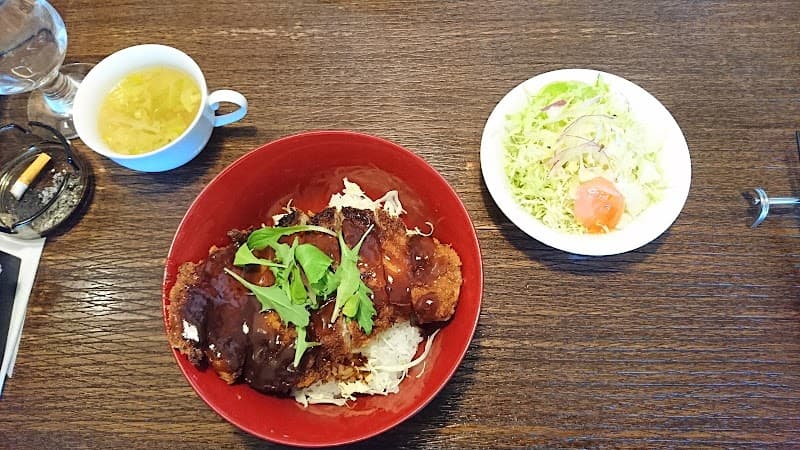 ビストロ ミカサの店内・料理の写真 2枚目