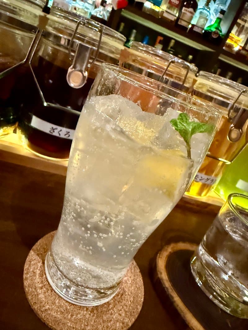 BAR フルールドゥリスの店内・料理の写真 3枚目