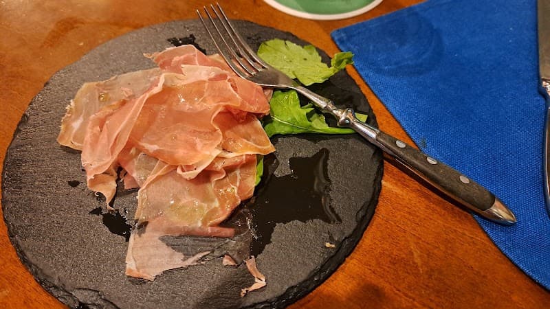 ビストロバル ユーラシアン - Bistro Bar Eurasianの店内・料理の写真 2枚目