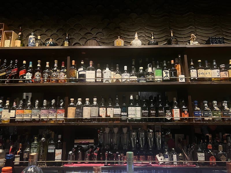 Bar Agami（バー アガミ）の店内・料理の写真 2枚目