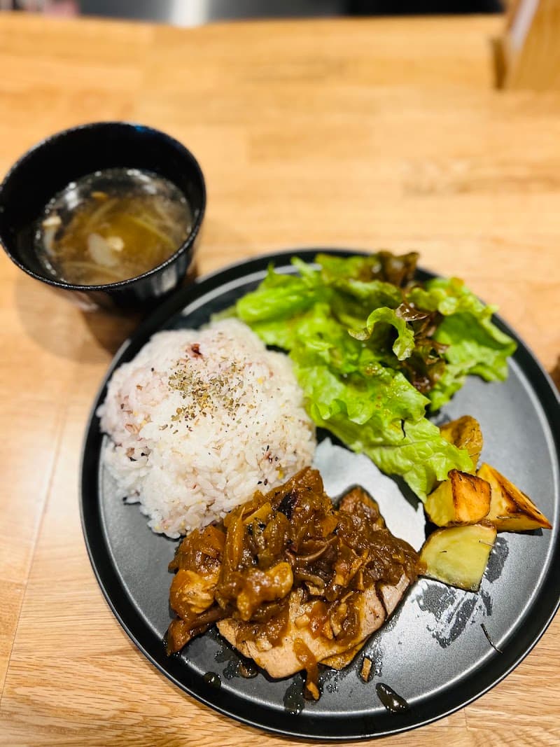 TAKEHAMA WINESHOP&BARの店内・料理の写真 3枚目