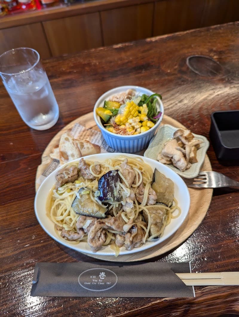 ワインバー 壱の店内・料理の写真 2枚目