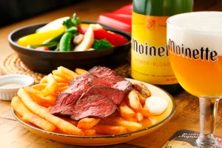 WINE & Craft Beer Bistro ミヤマスの店内・料理の写真 2枚目