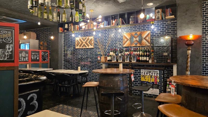 KITCHEN THREE PIECE93の店内・料理の写真 3枚目