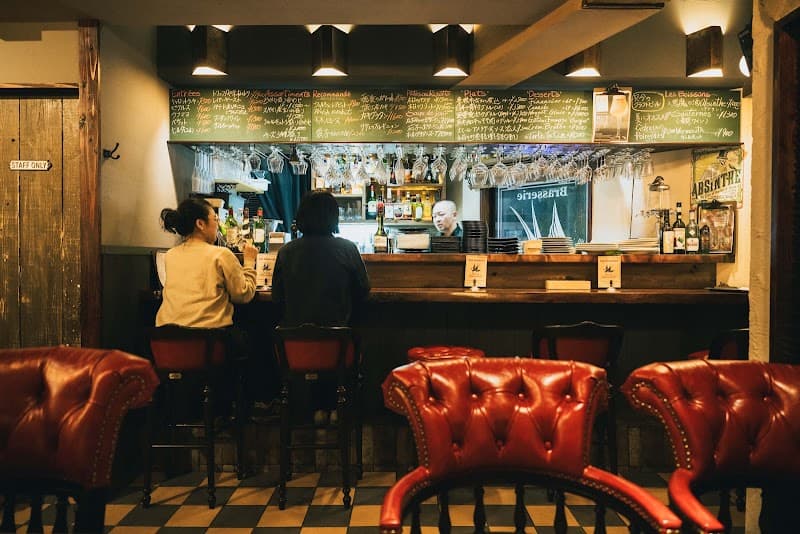 Brasserie Hirondelle(燕のお店イロンデル)