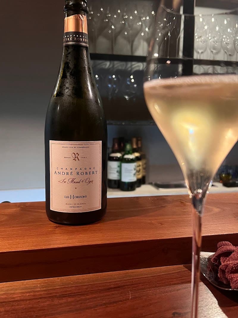 aux.vins.du.phare /ワインバーファーレの店内・料理の写真 3枚目