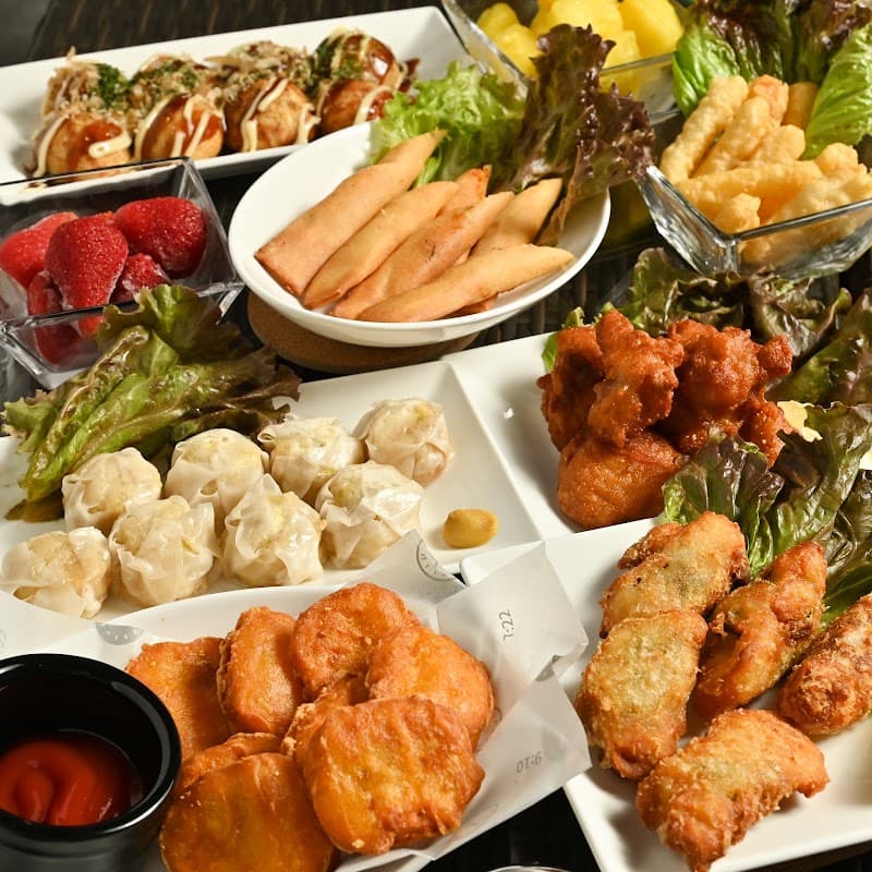 Cafe＆Bar RESORT GOLF＆DARTSの店内・料理の写真 2枚目