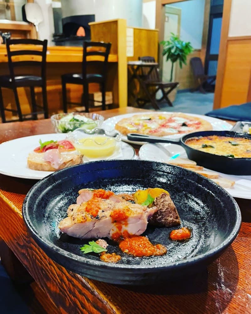 薪窯ピッツァと料理のお店 KO'sの店内・料理の写真 2枚目