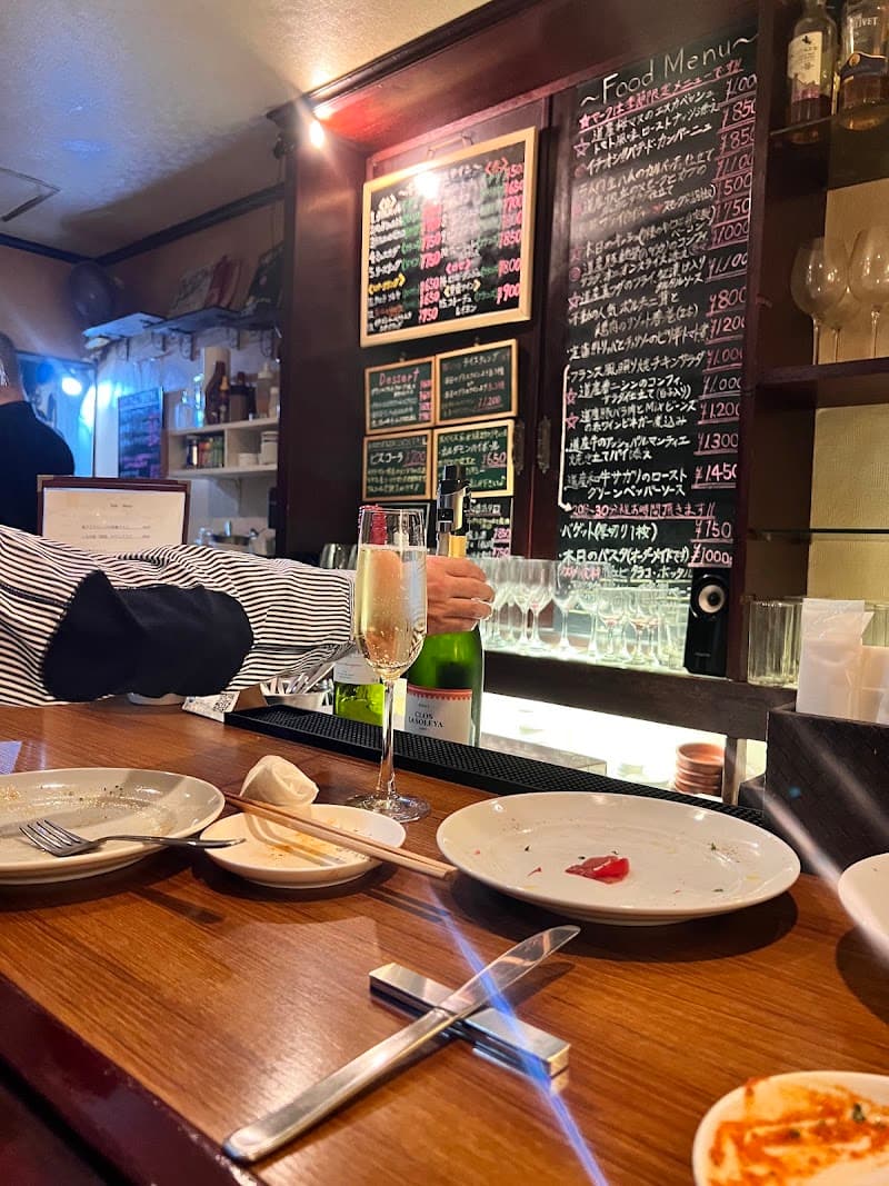 ビストロ酒場 REPOSの店内・料理の写真 3枚目
