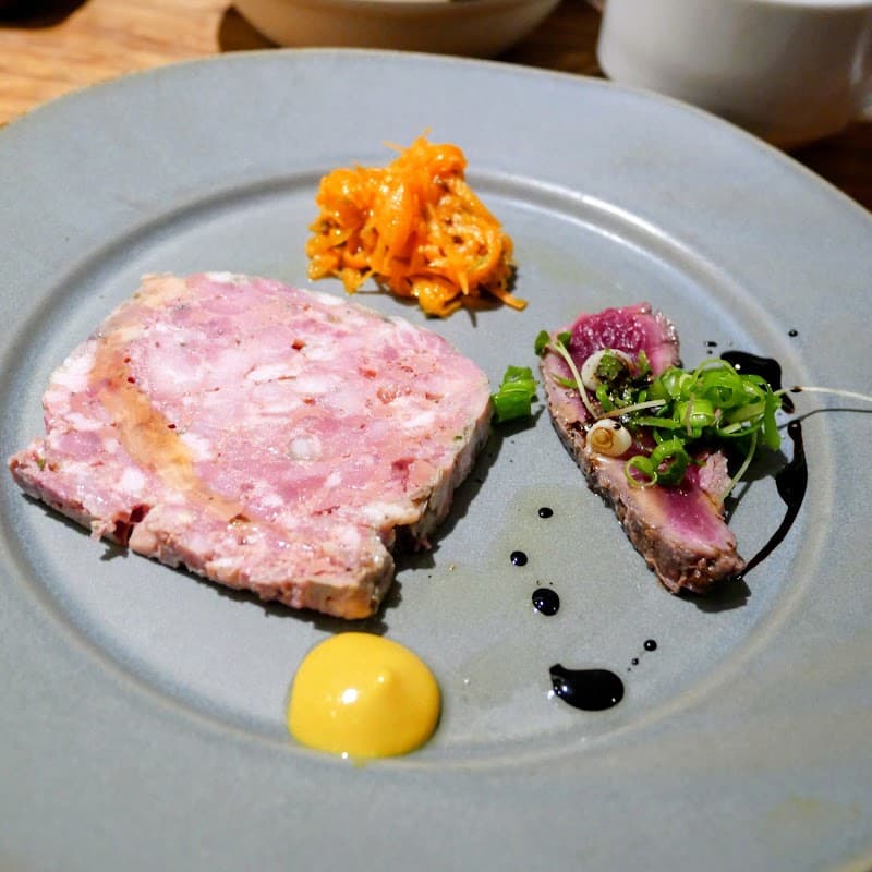 洋食&ワイン BISTRO PUGの店内・料理の写真 3枚目