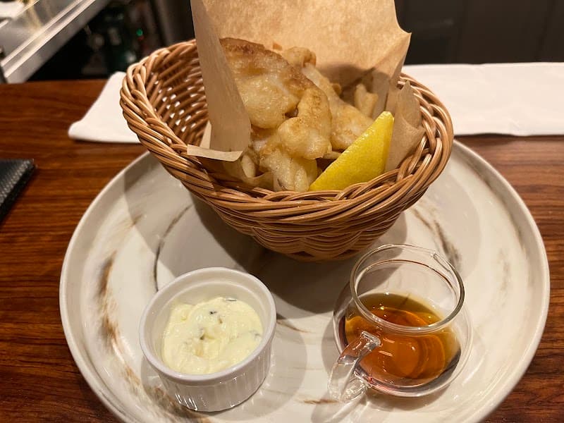 THE BAR & THE CIGAR BAR /ポルトムインターナショナル北海道の店内・料理の写真 2枚目