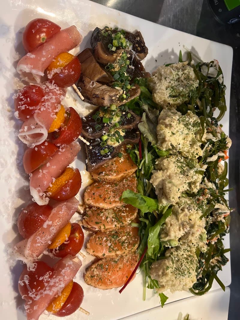 熟成肉とチーズのワイン酒場 海豚の店内・料理の写真 3枚目