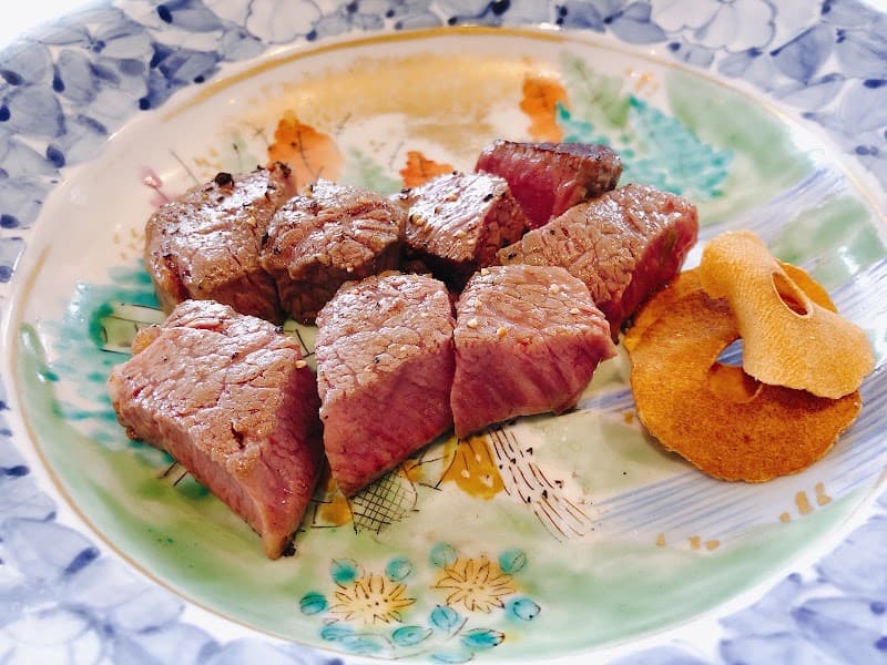 ステーキハウス・ヌキエの店内・料理の写真 2枚目