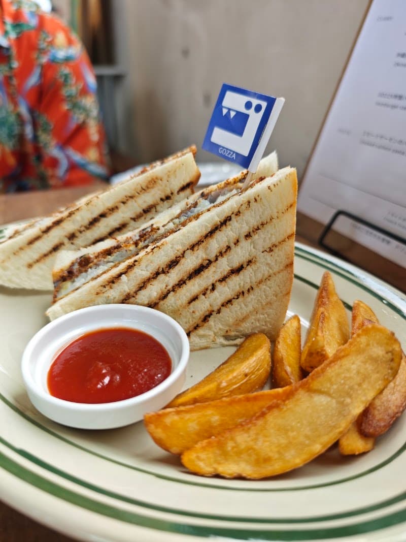 CAFE GOZZAの店内・料理の写真 3枚目
