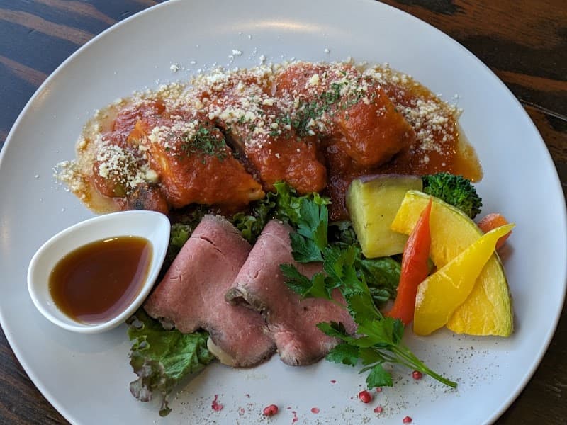 ぶたバル すぎもとキッチンの店内・料理の写真 2枚目