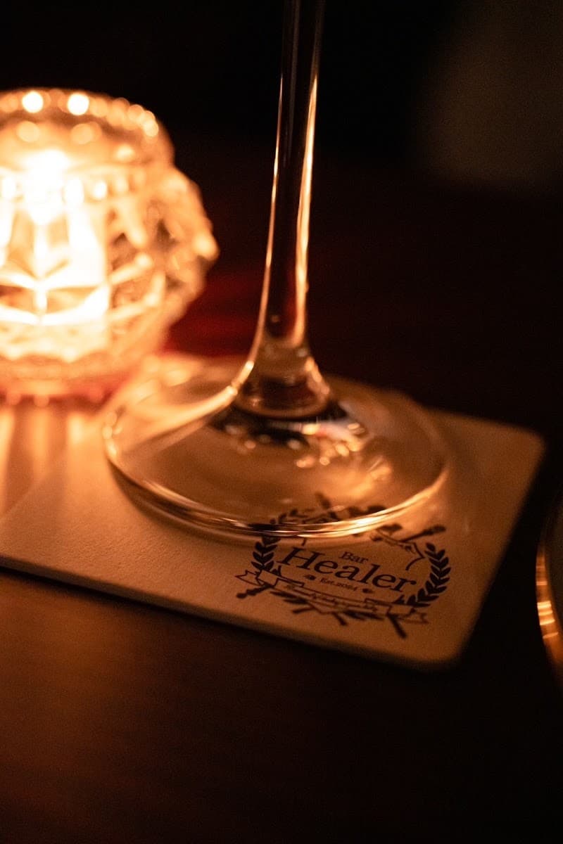 Bar Healer/バー ヒーラーの店内・料理の写真 3枚目