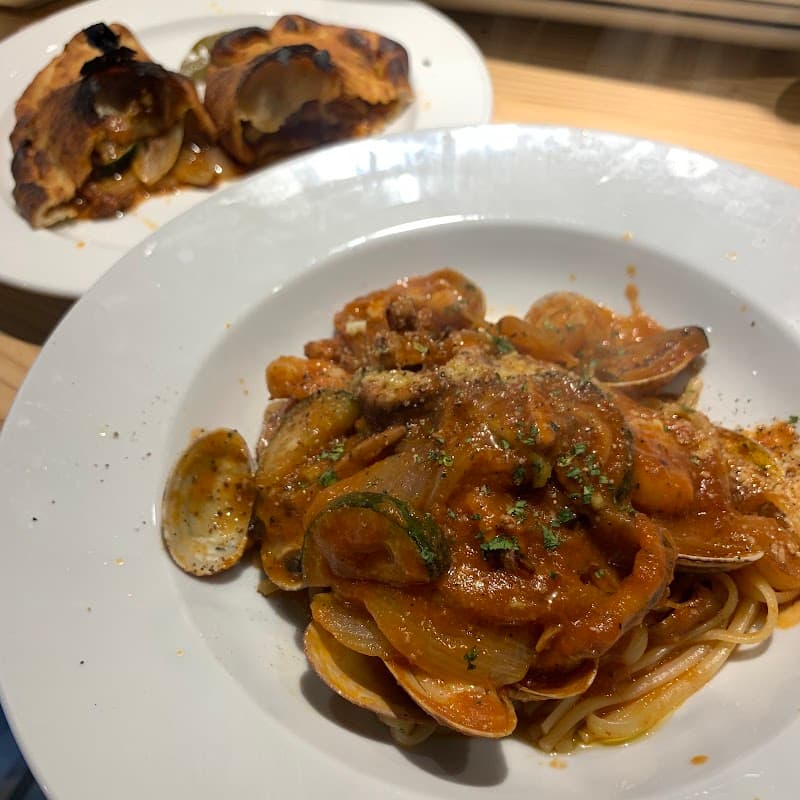 ビストロエスカーゴオランジュBistro_escargot_orangeの店内・料理の写真 2枚目