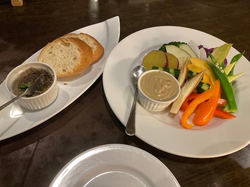創作料理とワイン chabiの店内・料理の写真 2枚目