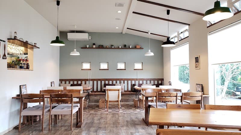 cafe dining citrus thyme