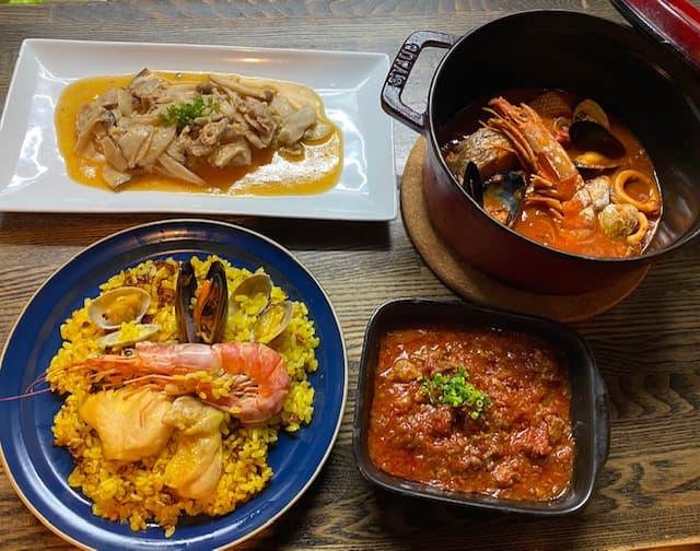ビストロ＆スペイン古民家バル chabの店内・料理の写真 2枚目